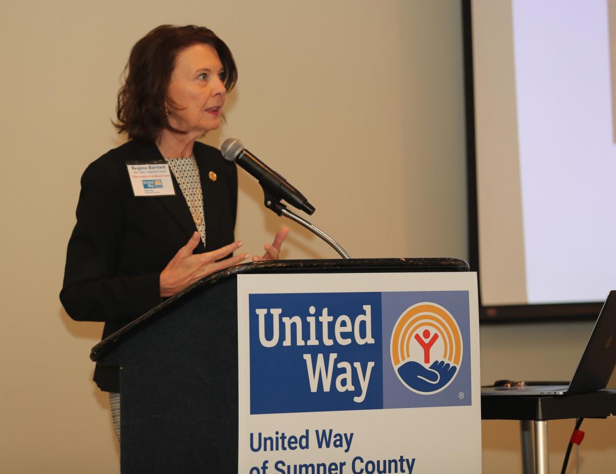 UWSC 2018 Board Chair and TriStar Hendersonville Medical Center CEO Regina Bartlett speaks to the audience about the 2018 campaign year.